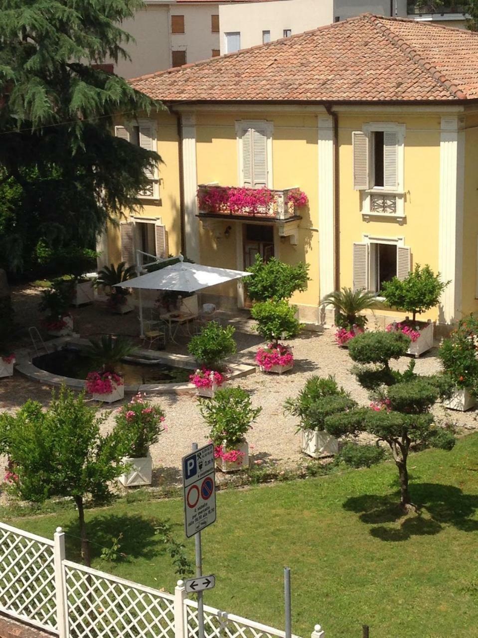 Via Mazzini Bed & Breakfast Bazzano Bagian luar foto